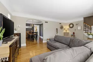 5430 N Lamon Ave, Chicago, IL 60630 - Photo 6