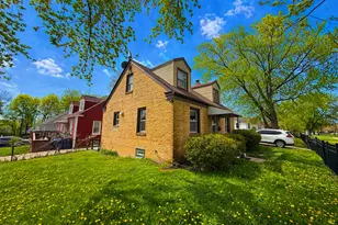 913 Flossmoor Ave, Waukegan, IL 60085 - Photo 18