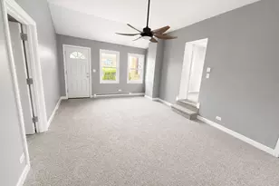 913 Flossmoor Ave, Waukegan, IL 60085 - Photo 10