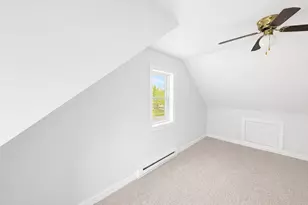 913 Flossmoor Ave, Waukegan, IL 60085 - Photo 12