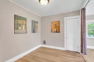 211 N Wright St, Naperville, IL 60540 - Photo 16
