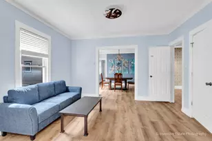 211 N Wright St, Naperville, IL 60540 - Photo 4
