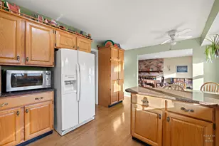 669 E Carpenter Dr, Palatine, IL 60074 - Photo 18