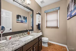 39W901 Carl Sandburg Rd, Saint Charles, IL 60175 - Photo 20