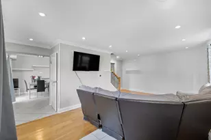 2312 Hyde Ct, Schaumburg, IL 60194 - Photo 4