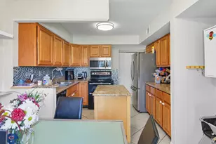 2312 Hyde Ct, Schaumburg, IL 60194 - Photo 10