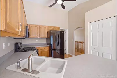 1502 Hartsburg Lane, North Aurora, IL 60542 - Photo 24