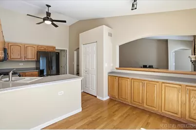 1502 Hartsburg Lane, North Aurora, IL 60542 - Photo 26