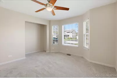 1502 Hartsburg Lane, North Aurora, IL 60542 - Photo 10