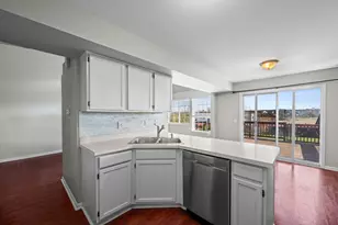1299 Summersweet Ln, Bartlett, IL 60103 - Photo 8