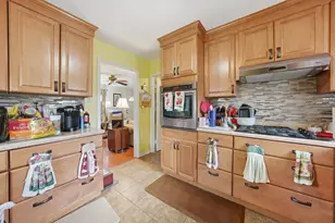 315 Sauganash St, Park Forest, IL 60466 - Photo 6