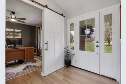 12282 N Grove Road, Sycamore, IL 60178 - Photo 6