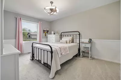 12282 N Grove Road, Sycamore, IL 60178 - Photo 22
