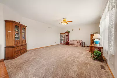 15488 Ridgefield Drive, Manhattan, IL 60442 - Photo 8