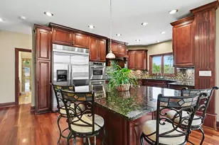 5875 Alabama Ave, Willowbrook, IL 60527 - Photo 14