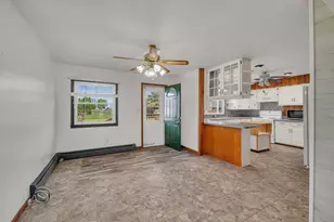 1010 Harmony Ave, Mazon, IL 60444 - Photo 8