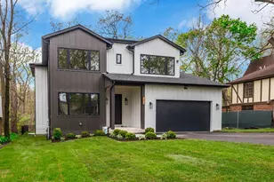 2624 Roslyn Cir, Highland Park, IL 60035 - Photo 1