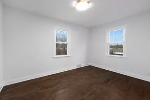 9048 Oneill Dr, Burr Ridge, IL 60527 - Photo 16