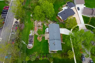 770 Woodlawn St, Hoffman Estates, IL 60169 - Photo 22