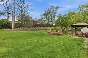 770 Woodlawn St, Hoffman Estates, IL 60169 - Photo 36
