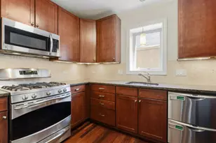 1744 W Henderson St, Chicago, IL 60657 - Photo 12
