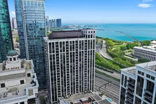 233 E 13th St, Chicago, IL 60605 - Photo 38