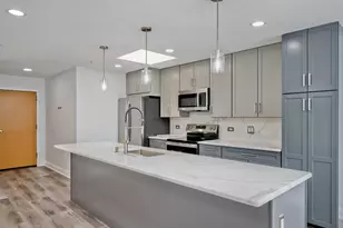 1800 Dewes St, Glenview, IL 60025 - Photo 8