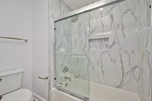 1800 Dewes St, Glenview, IL 60025 - Photo 16