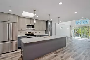 1800 Dewes St, Glenview, IL 60025 - Photo 10