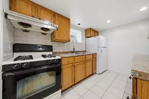 9527 Lowell Ave, Skokie, IL 60076 - Photo 12