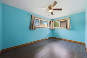 9527 Lowell Ave, Skokie, IL 60076 - Photo 18