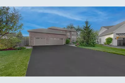 526 Spruce Lane, Lisle, IL 60532 - Photo 2