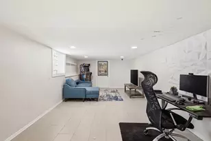 5336 N Laramie Ave, Chicago, IL 60630 - Photo 16