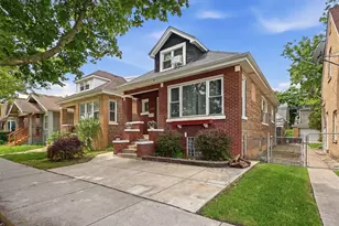 5336 N Laramie Ave, Chicago, IL 60630 - Photo 2
