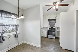 1271 Main St, Crete, IL 60417 - Photo 12