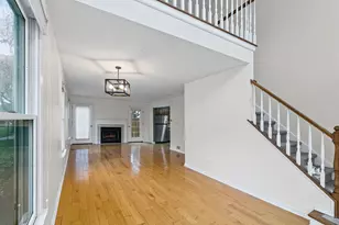 34415 N Saddle Ln, Gurnee, IL 60031 - Photo 2