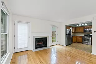 34415 N Saddle Ln, Gurnee, IL 60031 - Photo 6