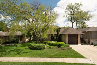 829 Sylviawood Avenue, Park Ridge, IL 60068 - Photo 2
