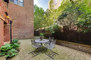 643 W Roscoe St, Chicago, IL 60657 - Photo 16