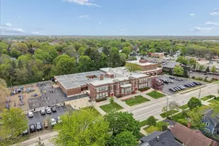512 Oak St, Libertyville, IL 60048 - Photo 32
