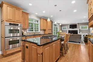 512 Oak St, Libertyville, IL 60048 - Photo 4