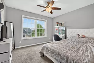 300 Arrowhead Dr, Minooka, IL 60447 - Photo 18