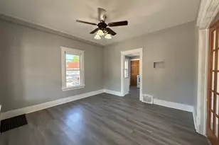 4315 4th Ave, Moline, IL 61265 - Photo 2