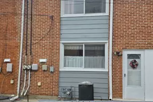 2129 Ash St, Des Plaines, IL 60018 - Photo 2
