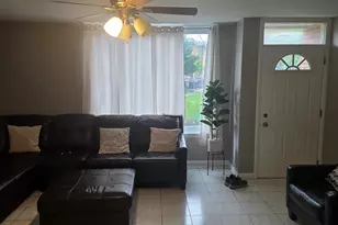 2129 Ash St, Des Plaines, IL 60018 - Photo 10