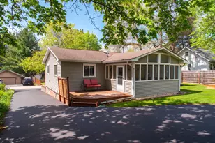 6N051 Oakwood Dr, Saint Charles, IL 60174 - Photo 10