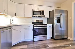 175 Lake Blvd, Buffalo Grove, IL 60089 - Photo 10