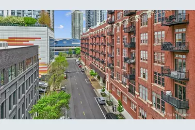 360 W Illinois Street #607, Chicago, IL 60654 - Photo 34