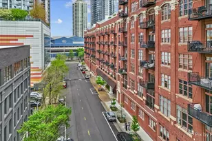 360 W Illinois St, Chicago, IL 60654 - Photo 34