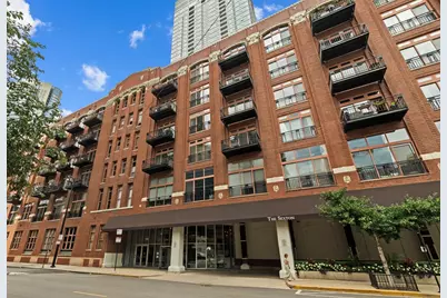 360 W Illinois Street #607, Chicago, IL 60654 - Photo 1